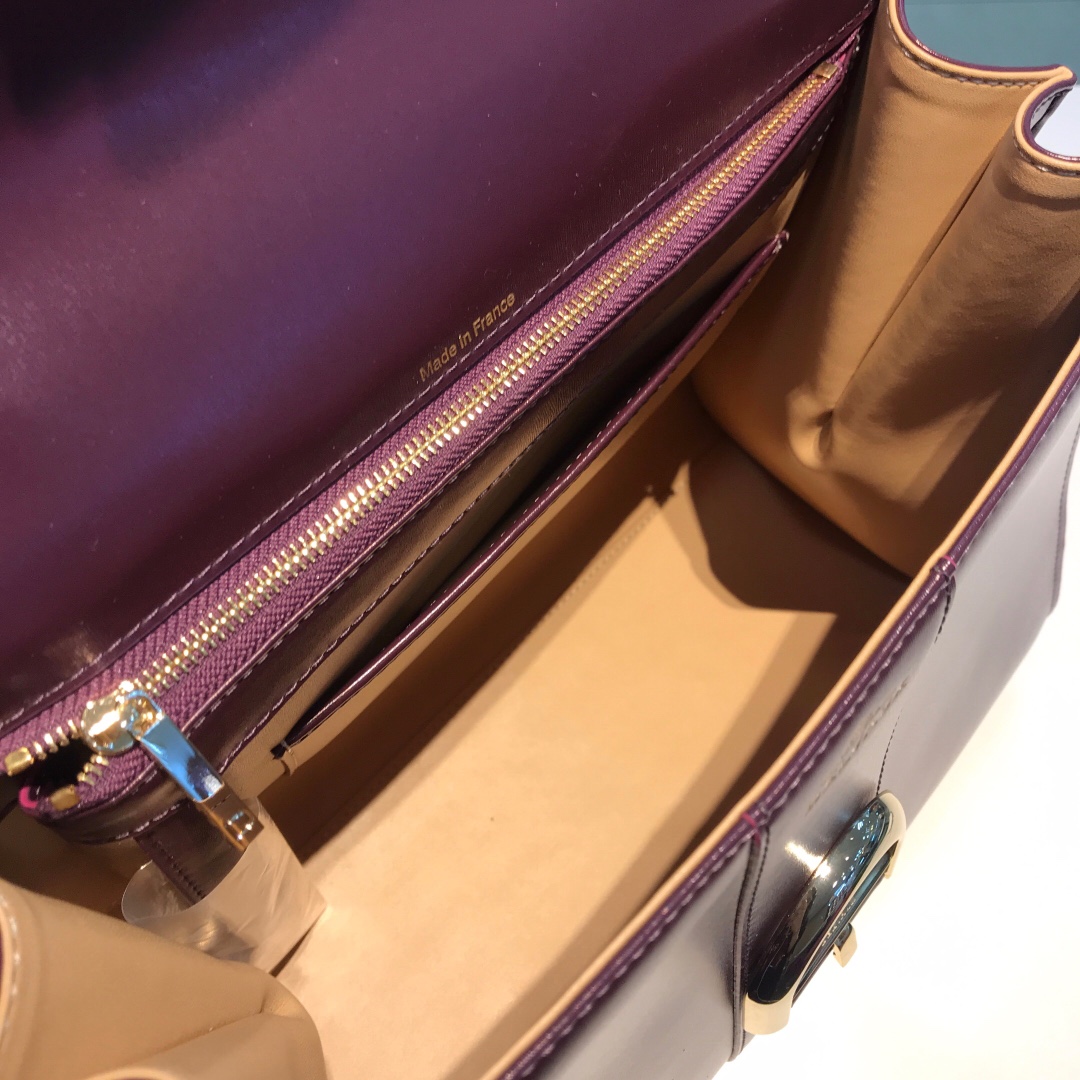 델보 브리앙 박스백 미듐